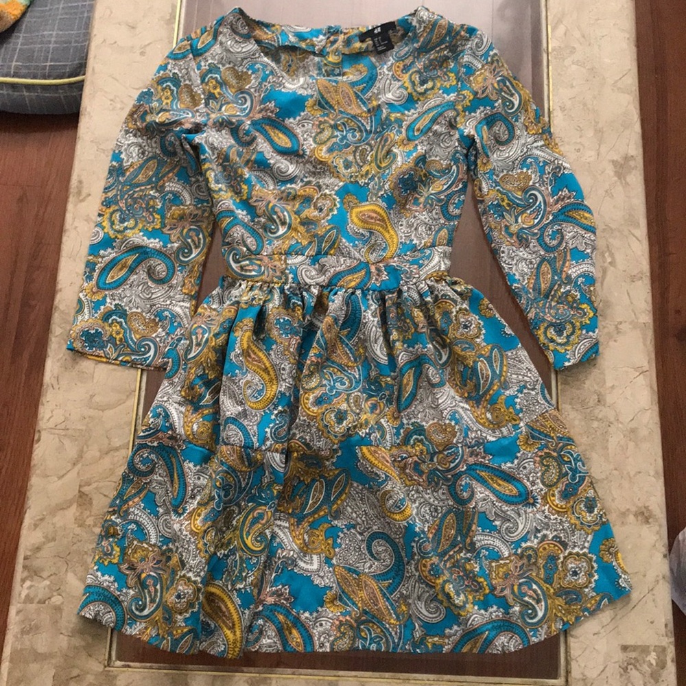Dress - Picture 3 of 5
